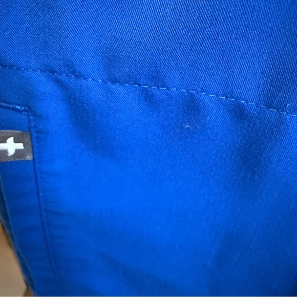 Figs Rafaela Oversized Scrub Top with Blue Mandarin Collar Cap Sleeve Blouse - Picture 8 of 11